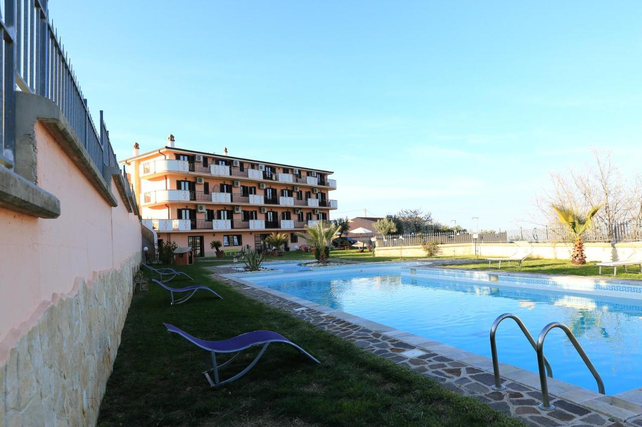 Chimento Resort Corigliano Calabro Exteriör bild
