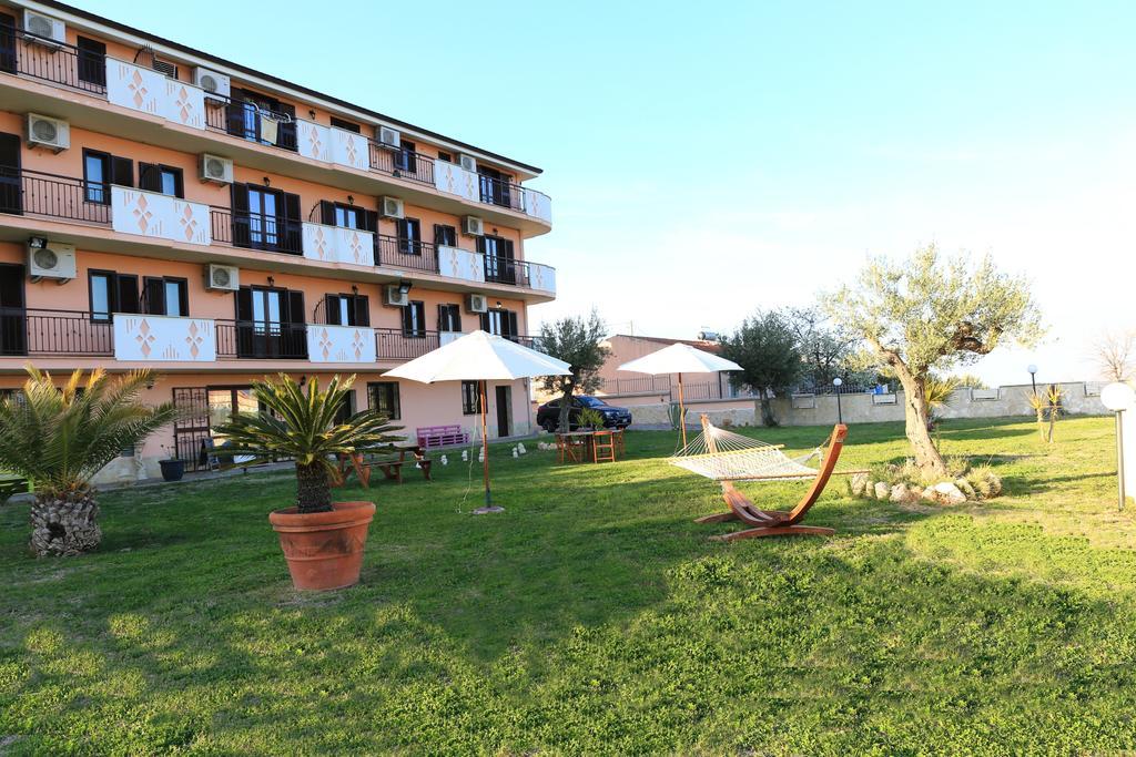 Chimento Resort Corigliano Calabro Exteriör bild