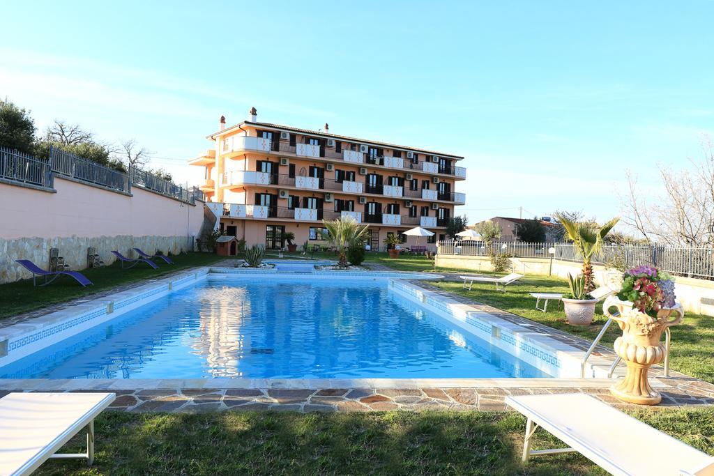 Chimento Resort Corigliano Calabro Exteriör bild
