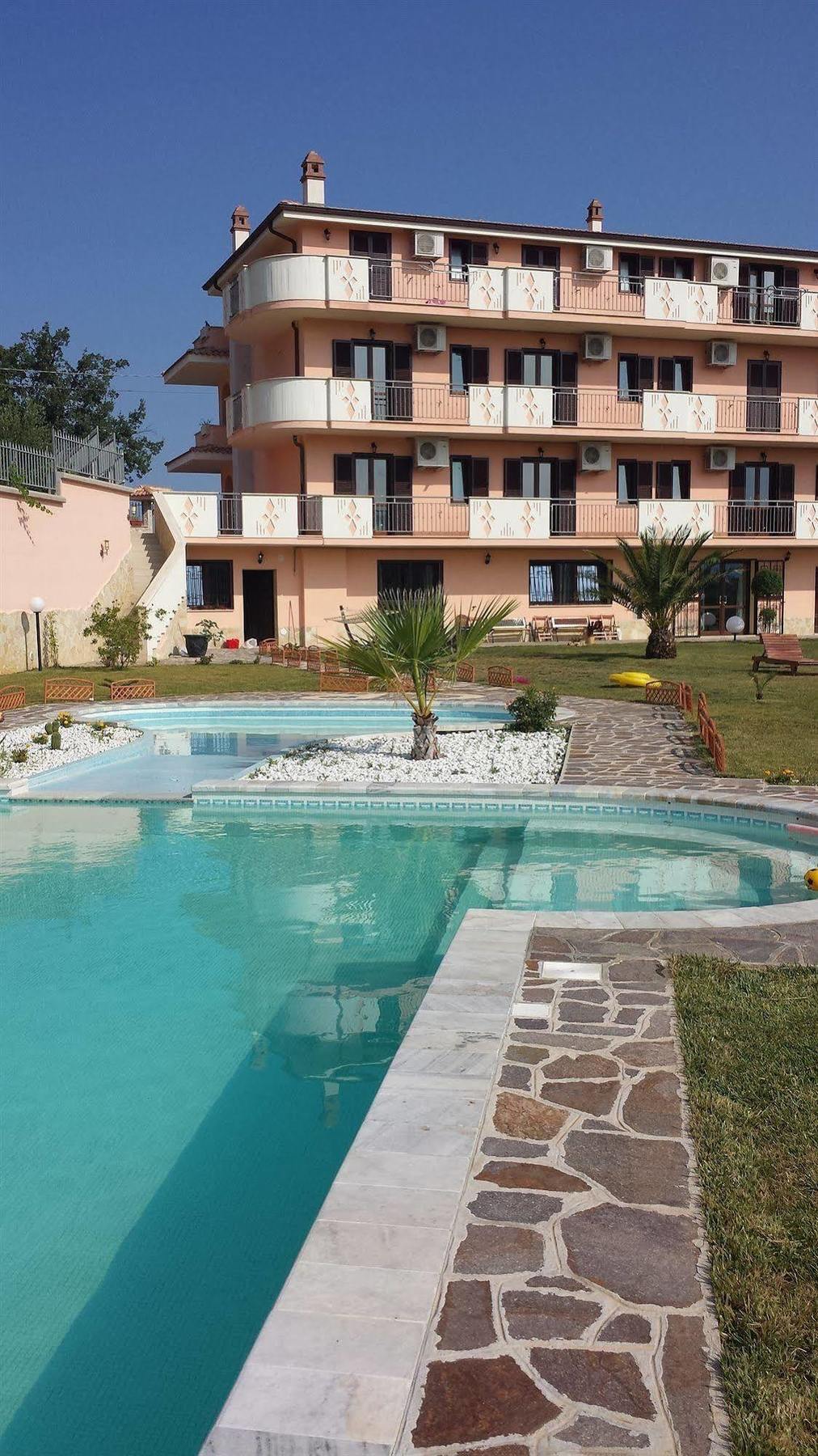 Chimento Resort Corigliano Calabro Exteriör bild